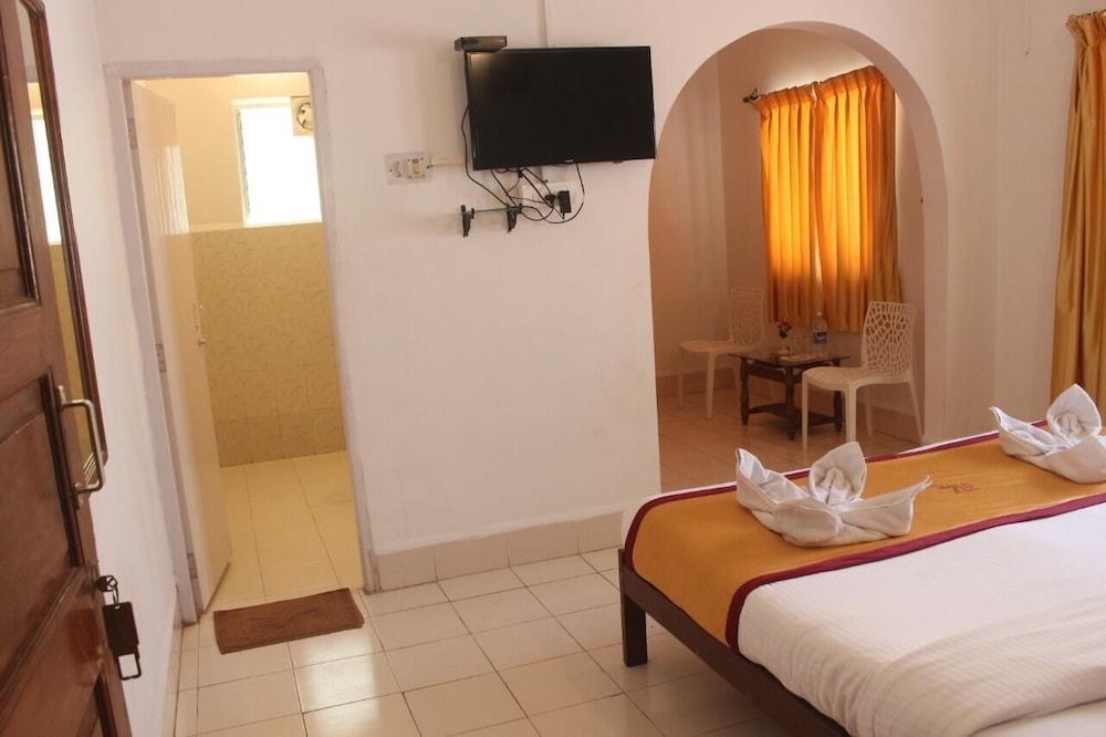 Village Royale, Calangute Beach