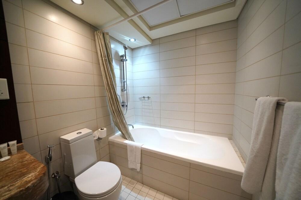 One Perfect Stay Burj Views B