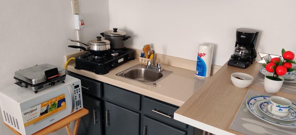 Larimar Beach Apartment