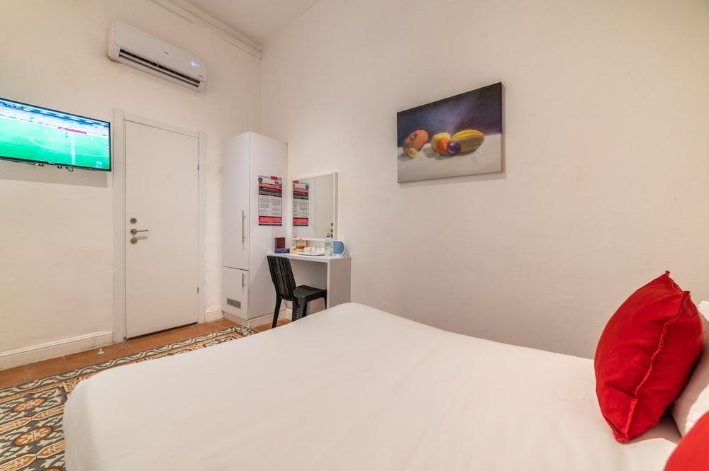 Paamonim Central Studios