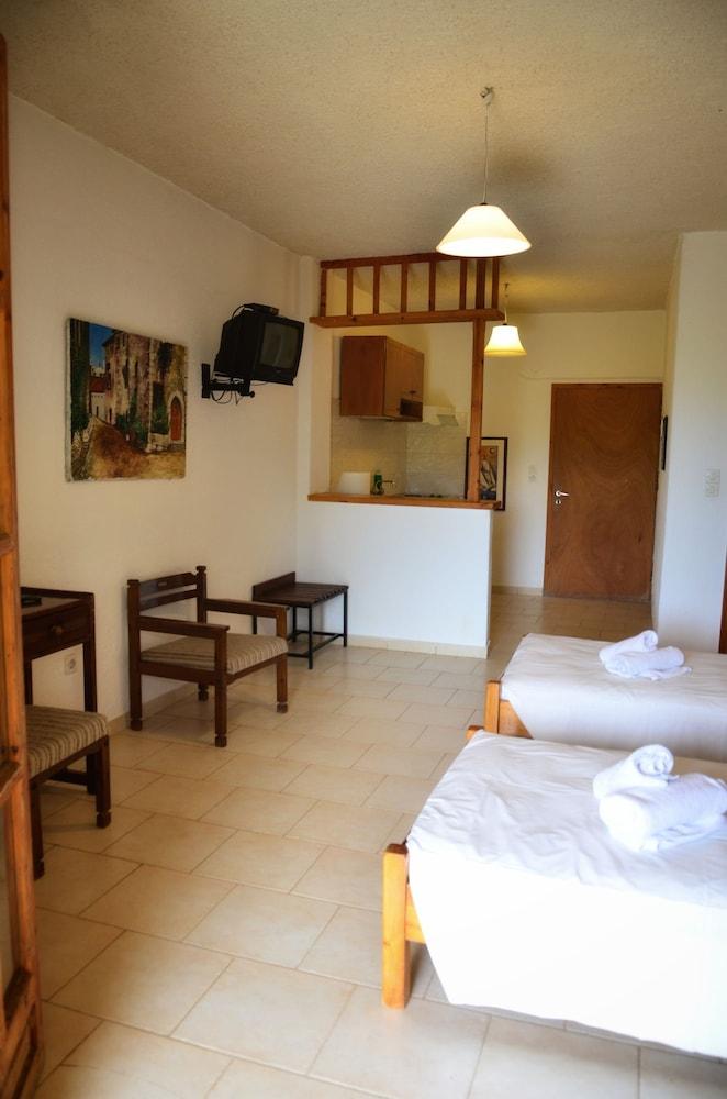 Vagia Beach Apartments