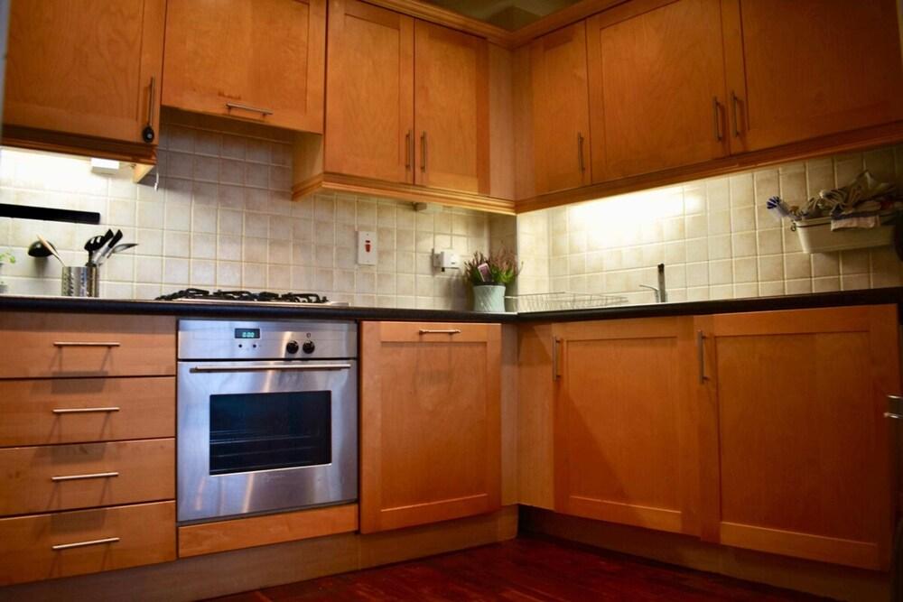 Modern City-centre 2 Bedroom Haven