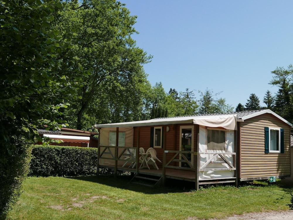 Camping La Pinède