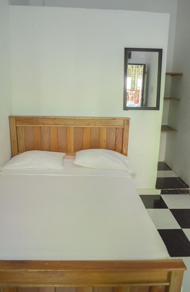 Hostal Maranatha - Hostel