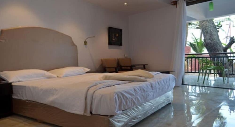 Fantasea Beach Resort