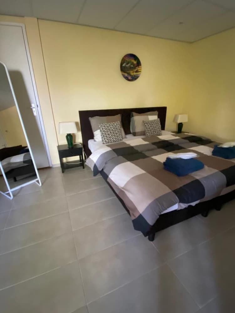 Green Paradise Apartment