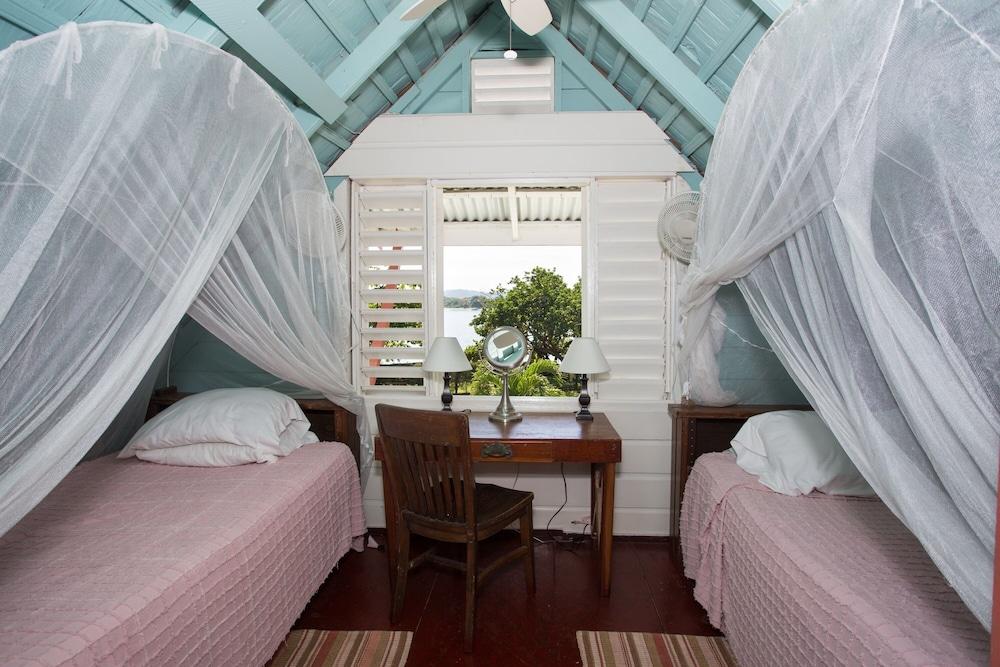 Beachcliff Villa Negril