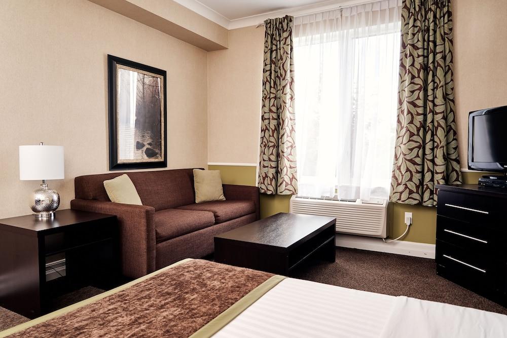 RiverRock Inn & Conference Centre