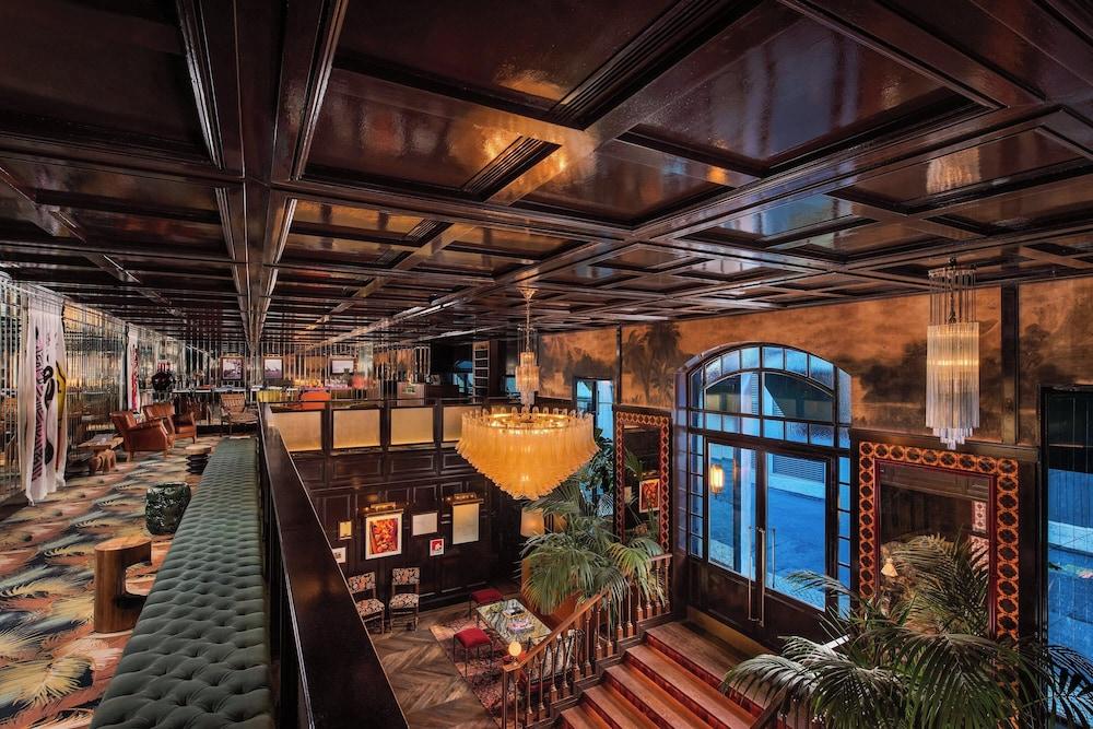 The Ivens, Autograph Collection