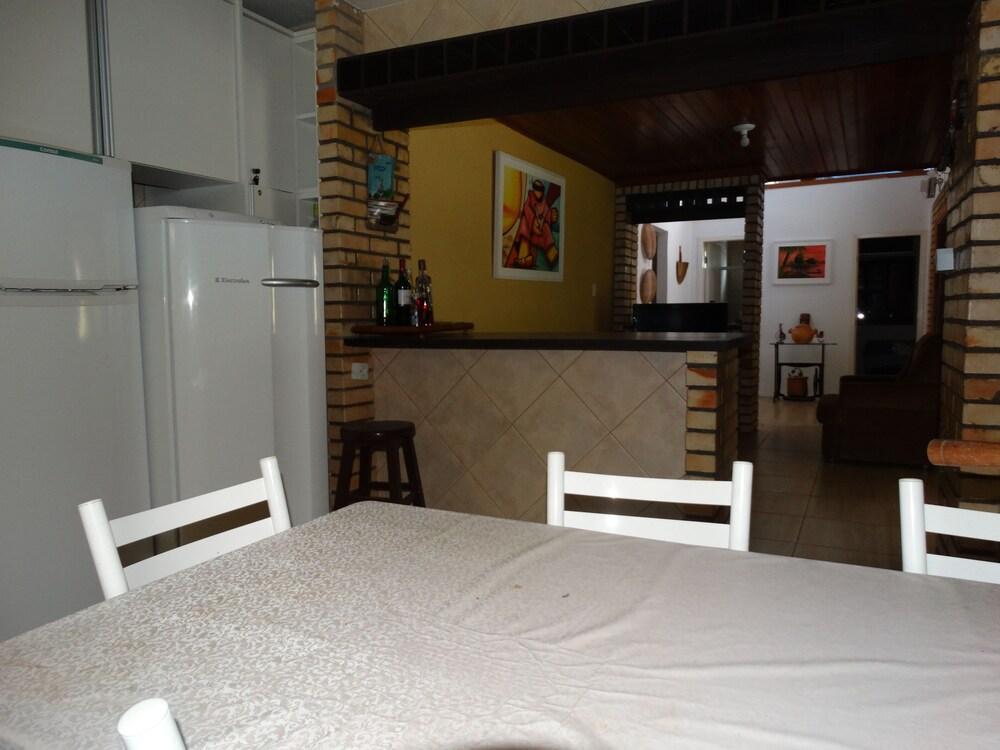 4 Bedroom Pool House - 50