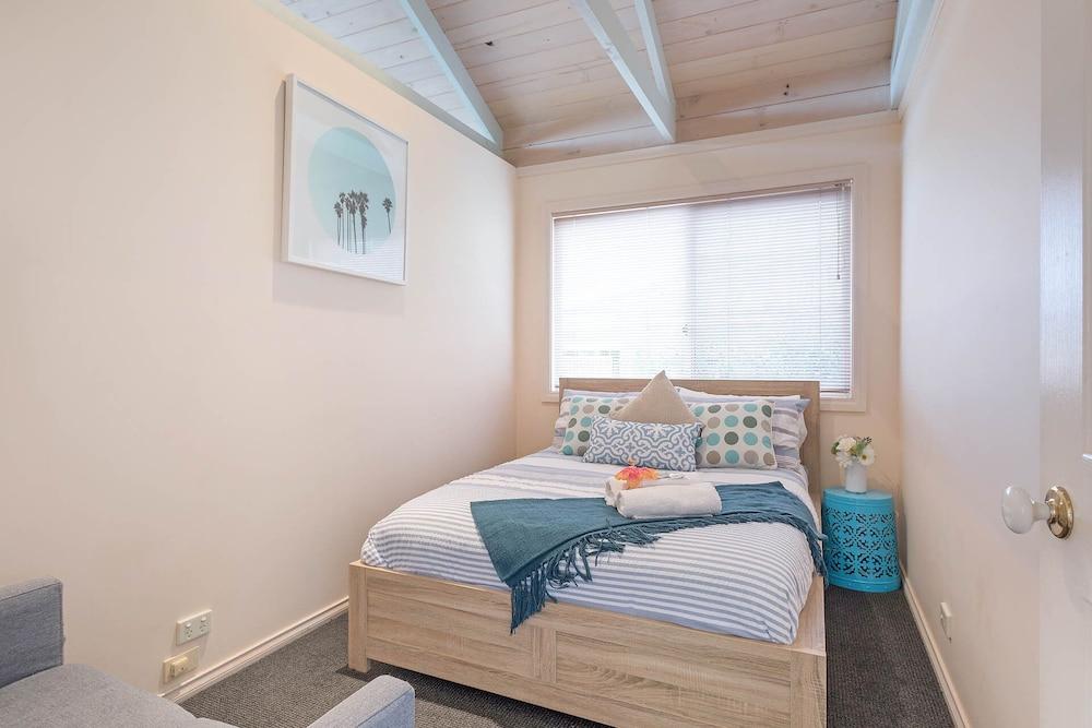 Pelican Lake Holiday House