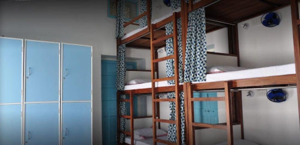 Jaipur Jantar Hostel