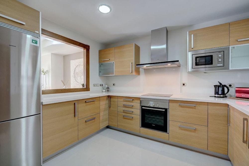 A Beautiful Modern Two Bedroom Villa