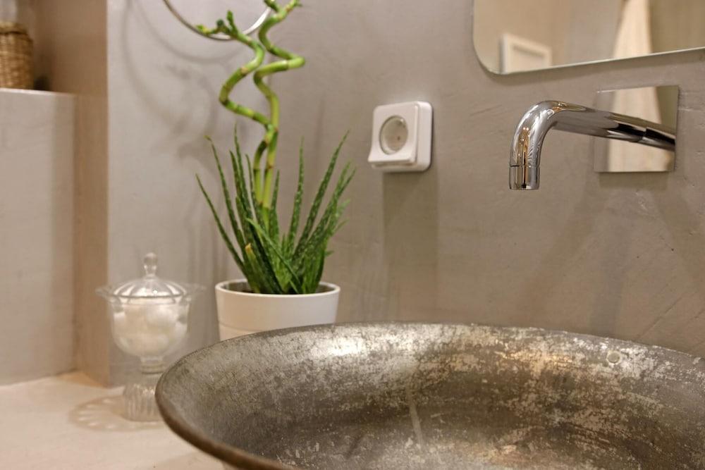 Lena's Central Relaxed Eco Apartment