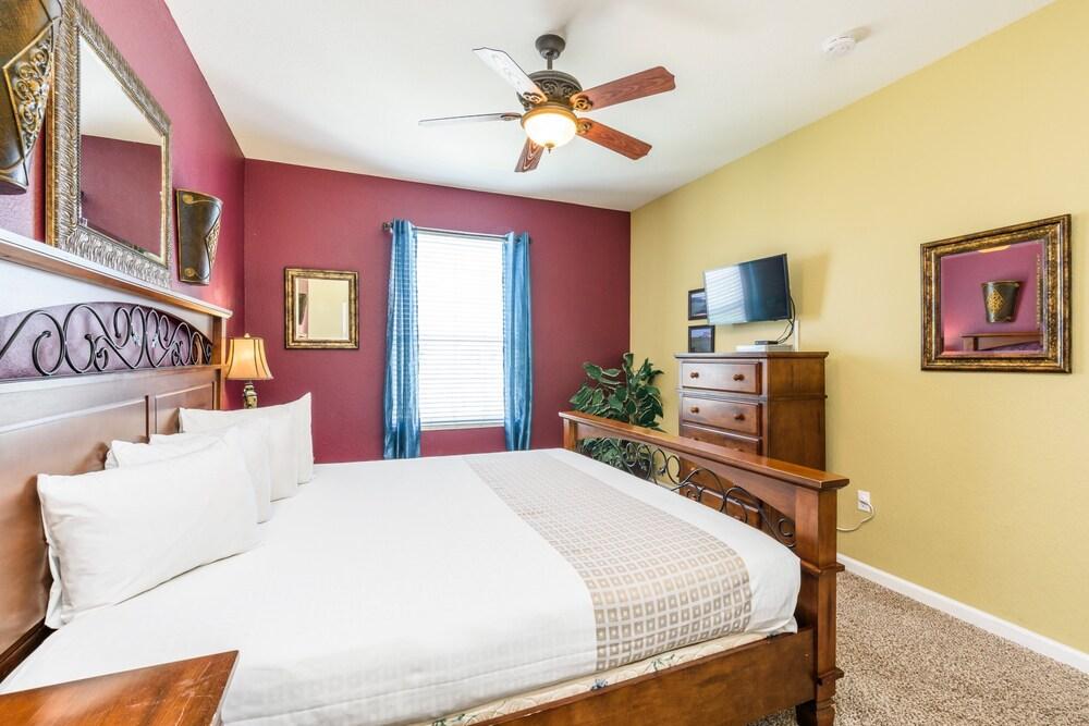 Vista Cay Resort Direct by Millenium Management