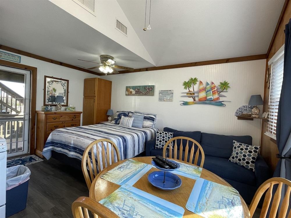 39 Almost Heaven Studio Bedroom Condo by RedAwning