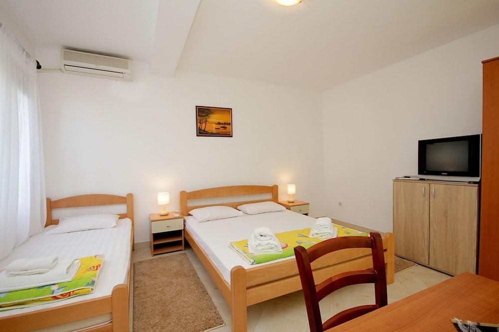 Apartments Aleksandar