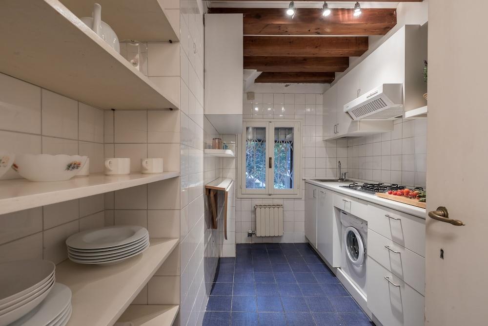 Ca' Carmini with Private Garden