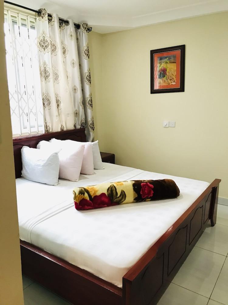 Menyinda Hotel and Restaurant