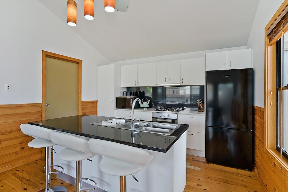 Newcastle Short Stay Apartments - Glebe Road Adamstown