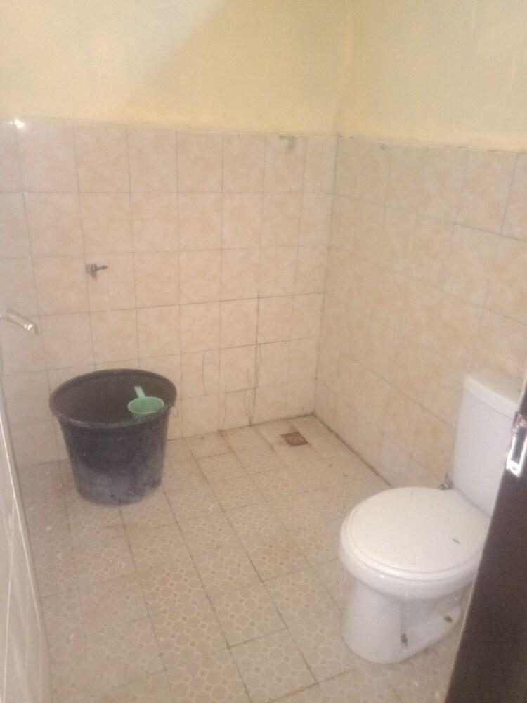 E-dotel Anjani Homestay