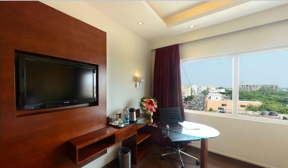 Royal Regency Lifotel by Crossway