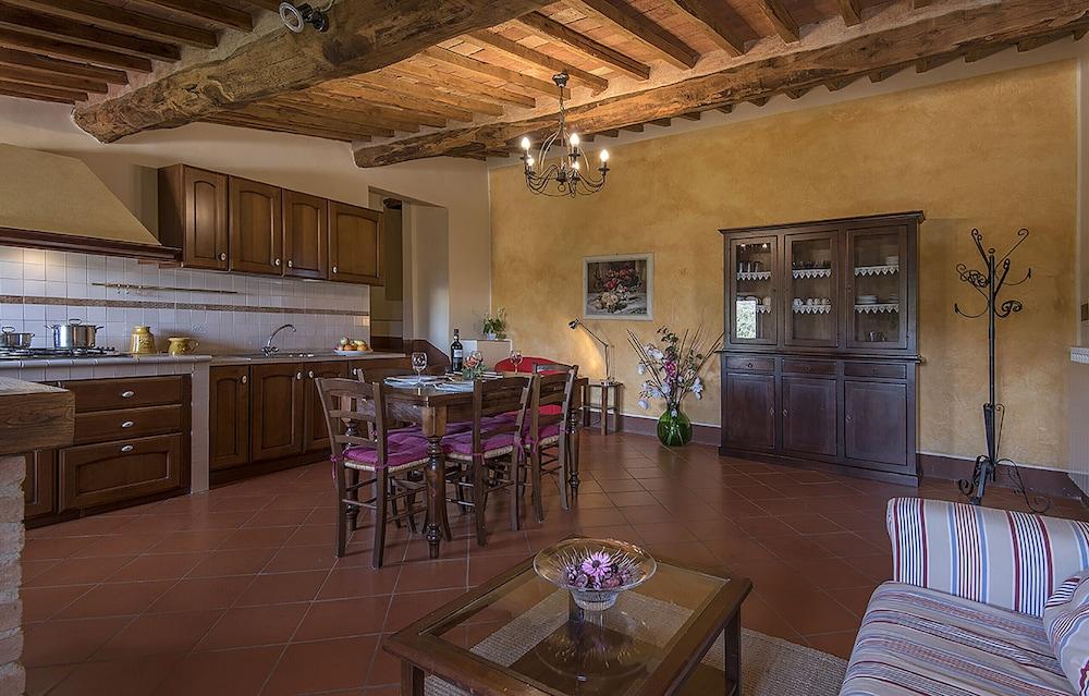 La Scaletta Della Rocca