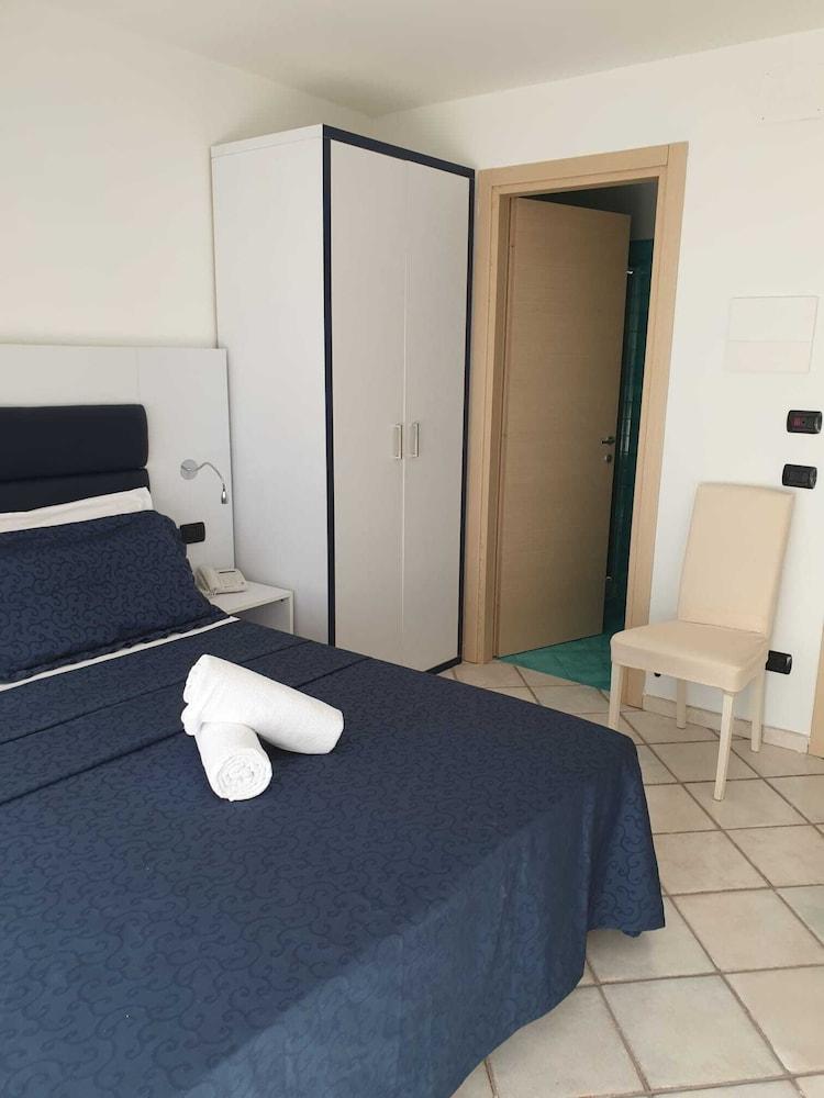 L'Incanto Restaurant & Suites