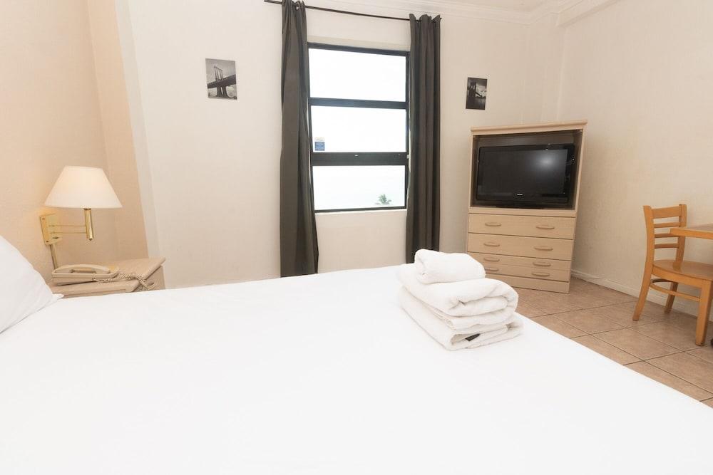 770 Ocean View Hollywood