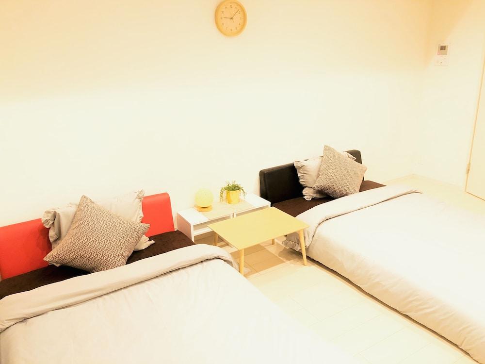 Universal Family Hotel