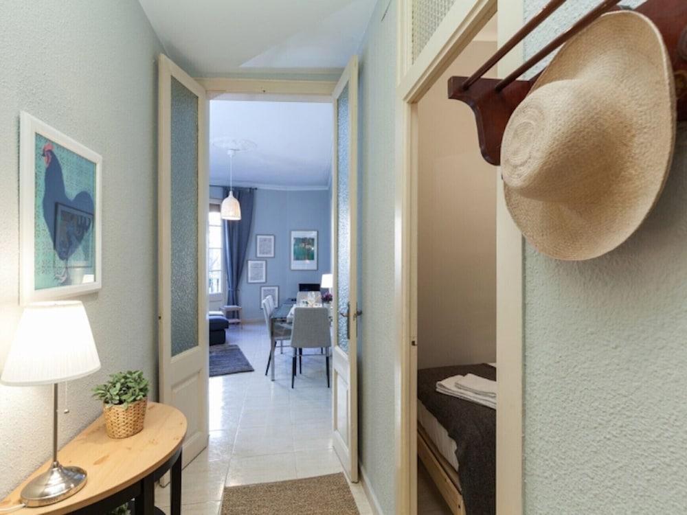 Sant Antoni Apartments