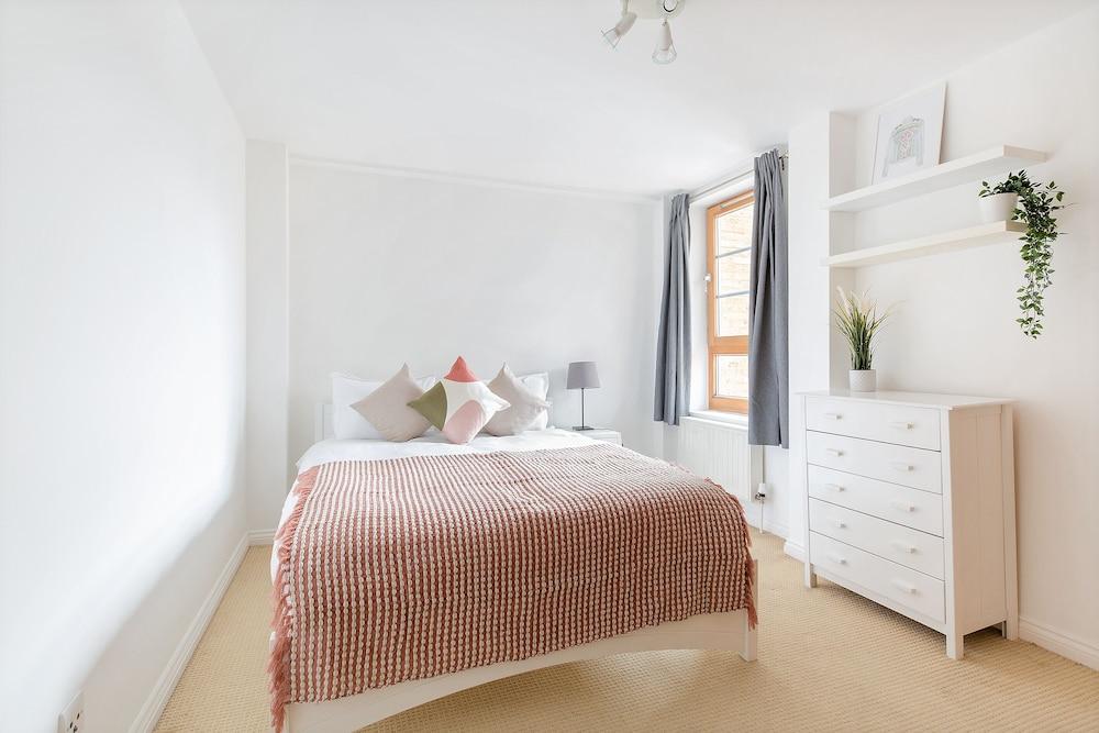 Serenity Apartment Whitechapel