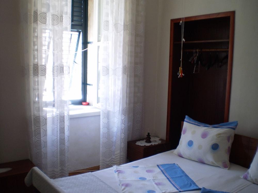 Dubrovnik Old Port Accommodation