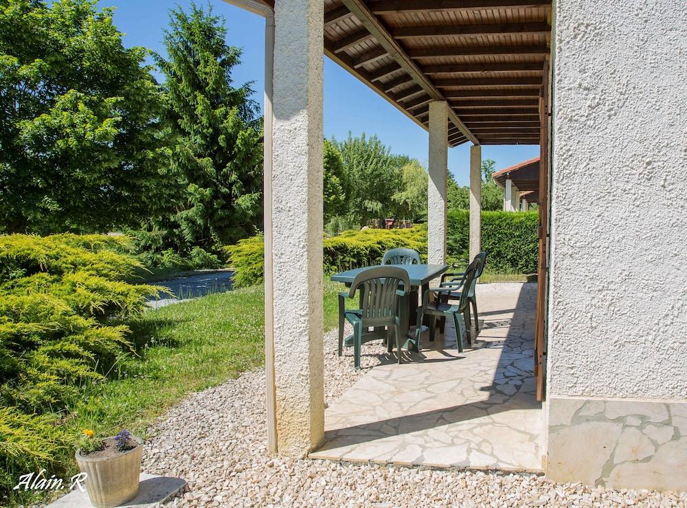 Paradise Chalets and Camping