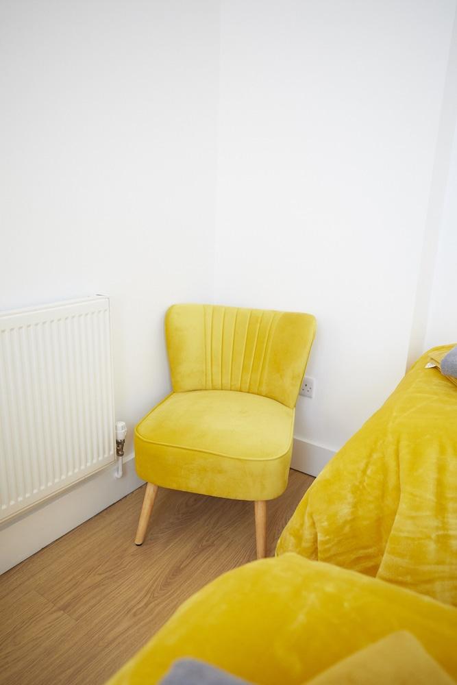 Freemantle Apartment