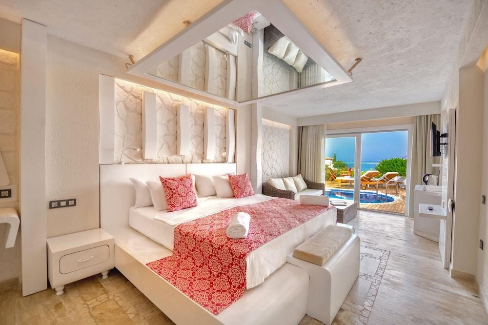 Peninsula Gardens Hotel