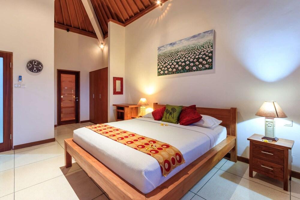 Villa for Rent in Bali 2002