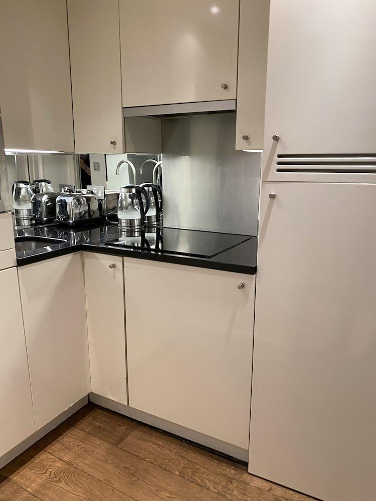 The Notting Hill Gem