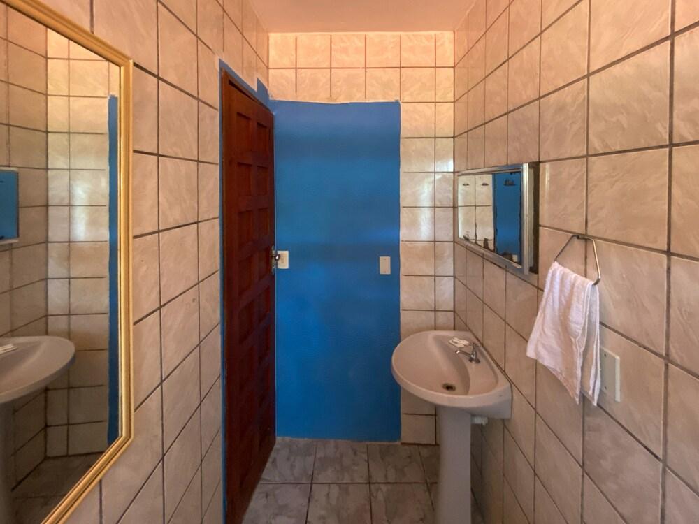 OYO Pousada D'italia, Pernambuco