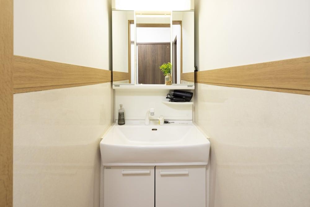 Guest House Shine Bright