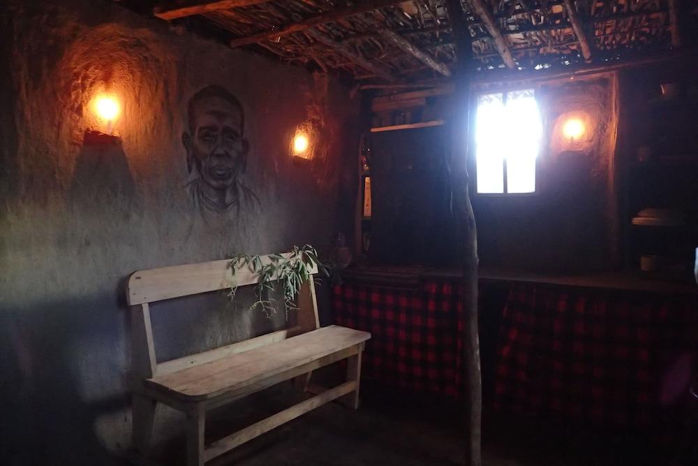 Olonyori Maasai House
