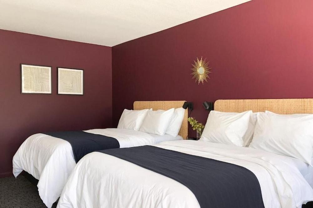 The Nomad Motel - International Falls, MN - Near Canadian Border