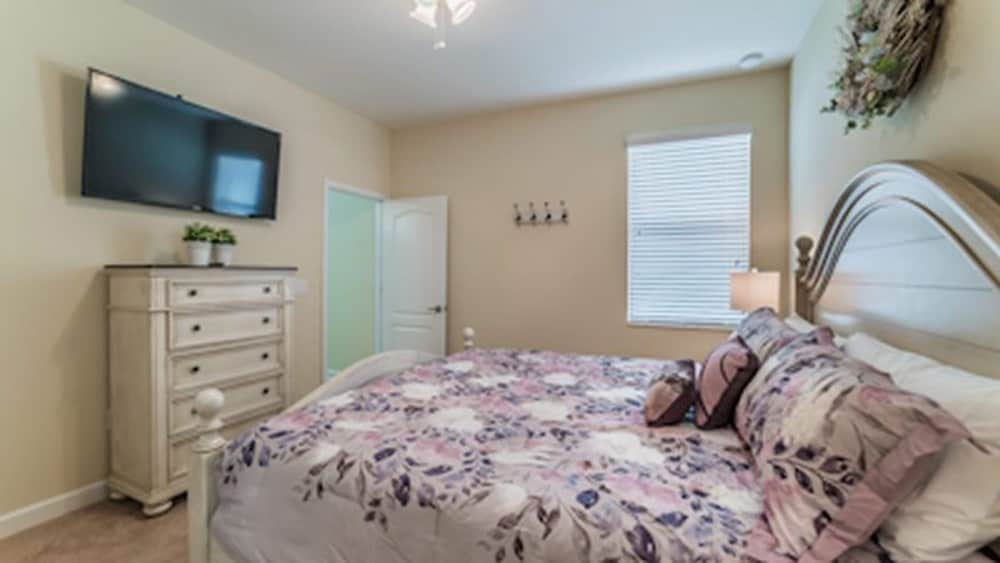 VIlla in Champions Gate Resort 1699