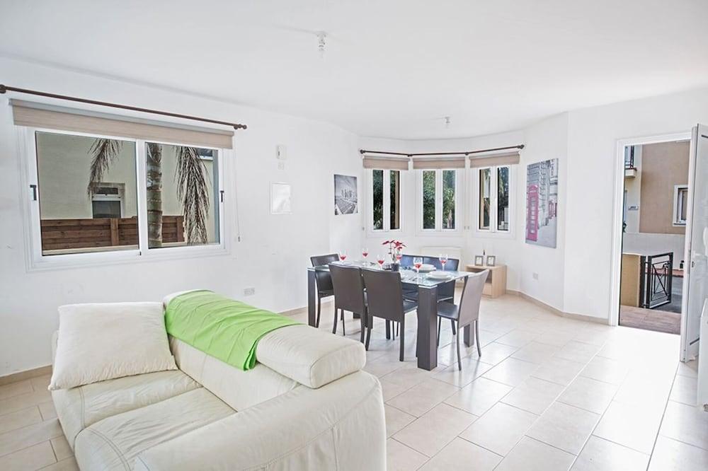 Cyprus Villa Near the Beach, Paralimni Villa 1198