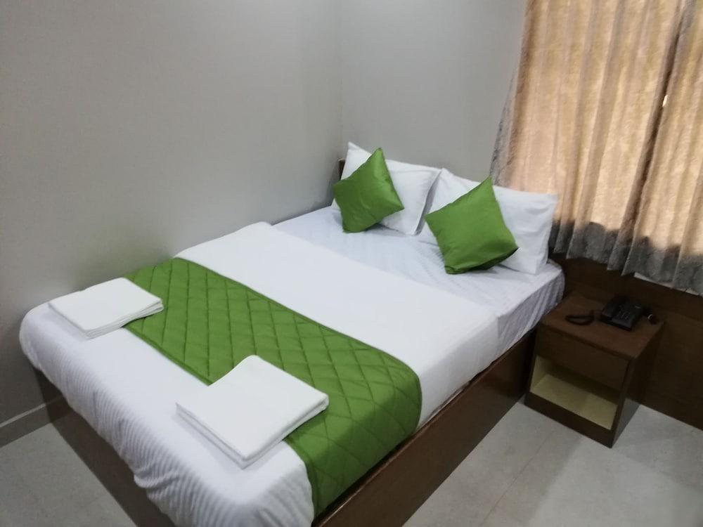 Olivia Inn And Suites