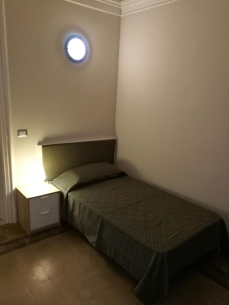 Ursino Rooms Apartments