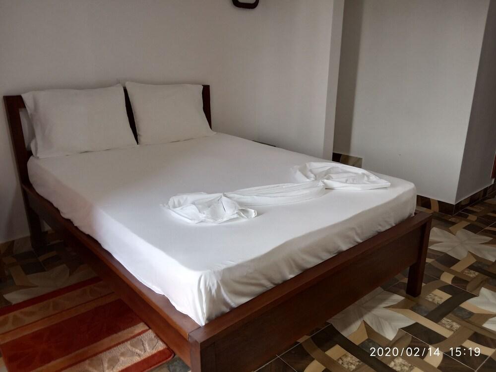 HN City Center Hotel