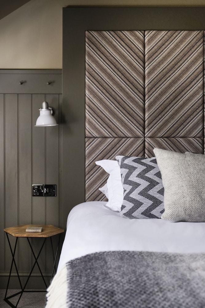 The Three Blackbirds