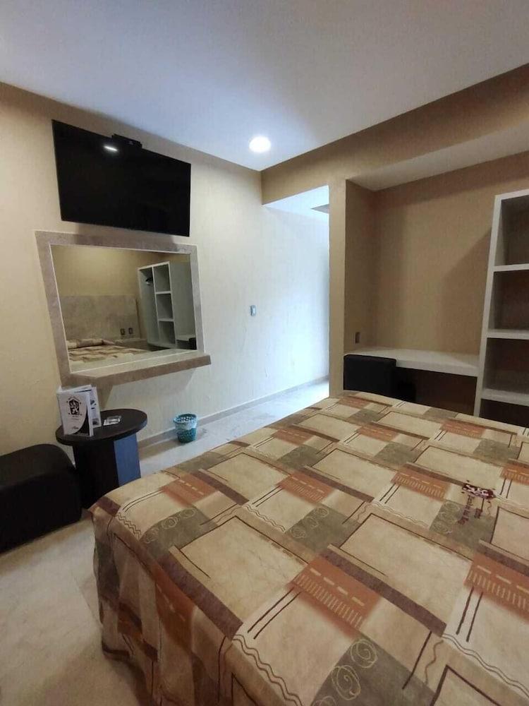 Hotel Parador del Rey