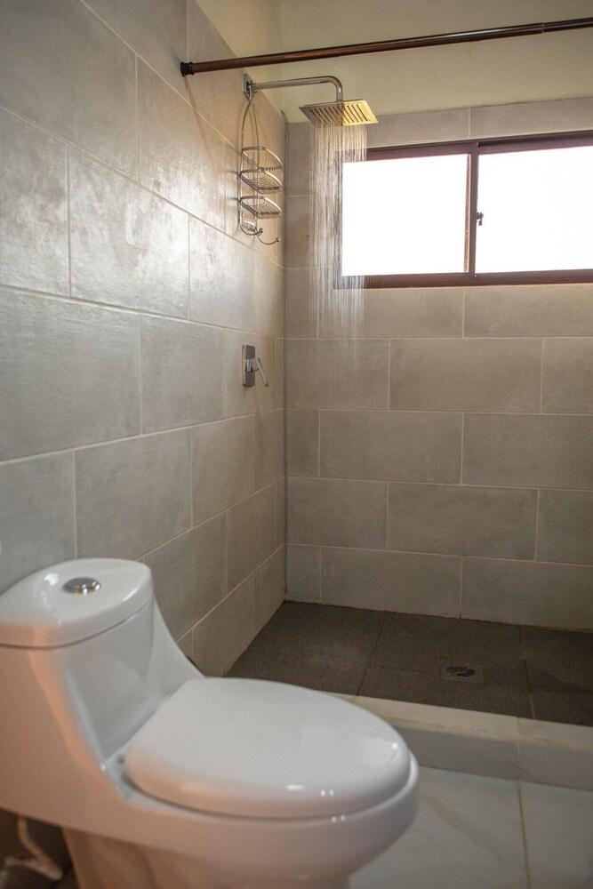 Doctor Surf Guesthouse